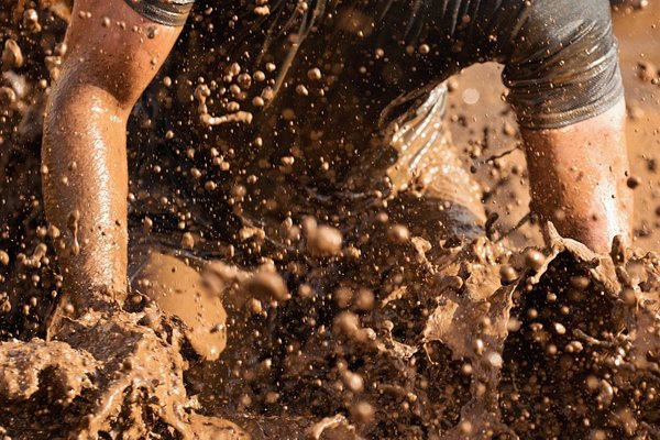 Fully Threaded Radio | Mud Racers